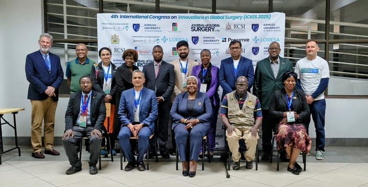 Congress participants posing together at ICIGS 2025